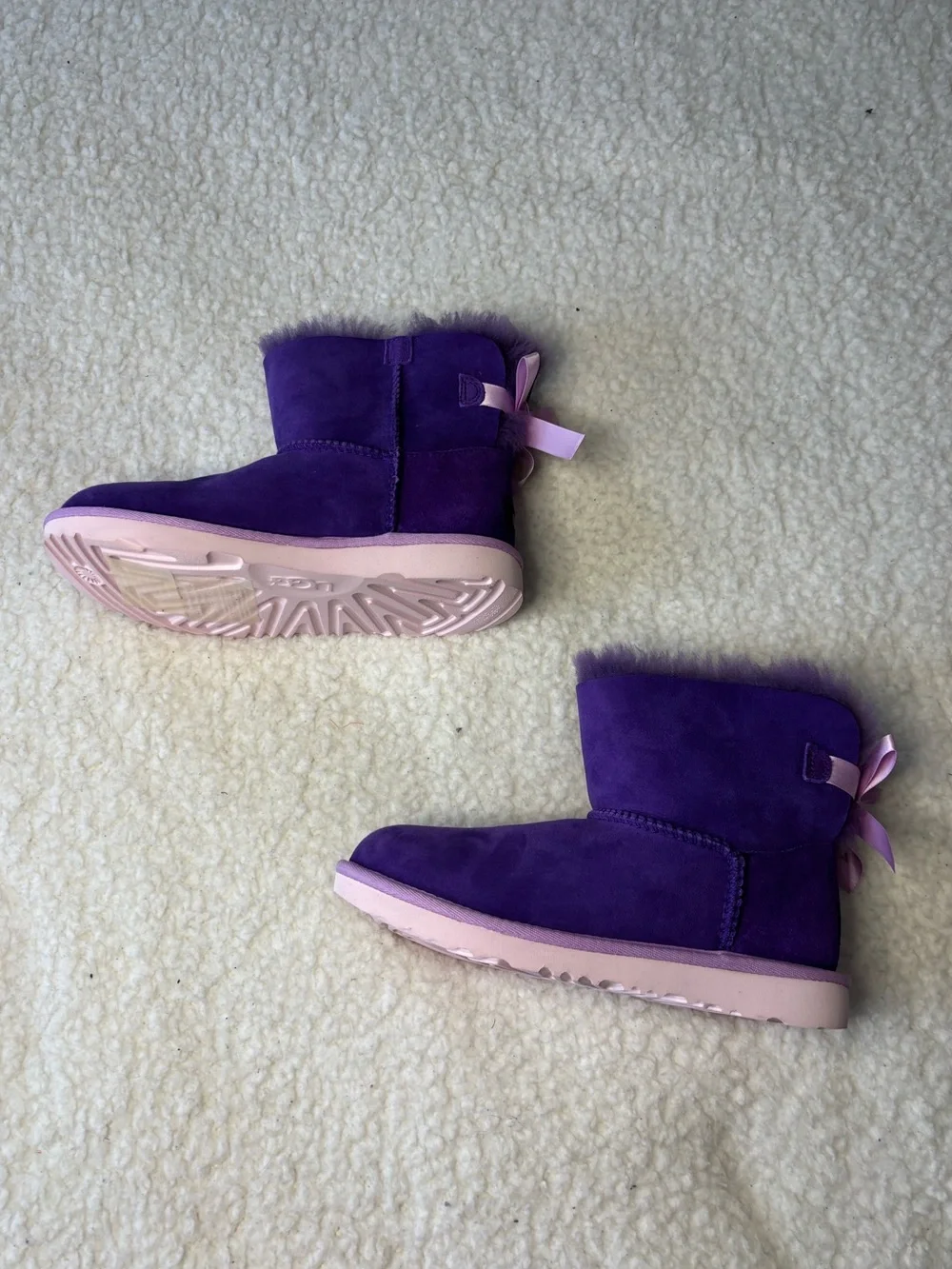 UGG Kids Violet Bloom Mini Bailey Bow II Boots